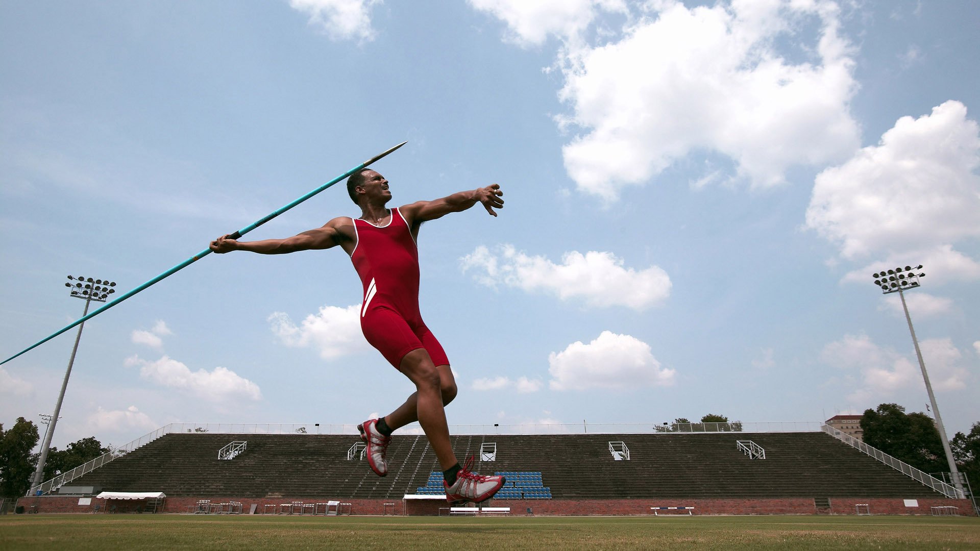 熊猫体育下载-惊世冷门！2026世界杯阿联酋3-0碾压哥伦比亚，38岁吉鲁梅开二度，全场压制美洲劲旅！